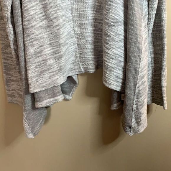 Hollister Grey Knit Cardigan - Picture 6 of 6